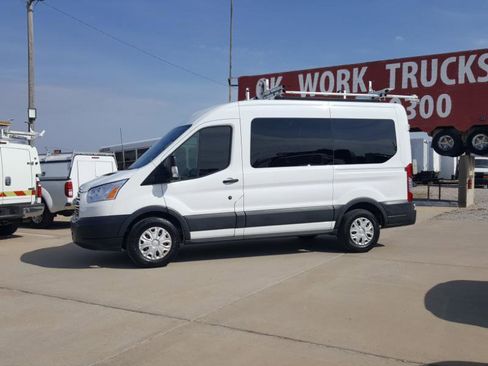 Used 2017 Ford Transit 150 XLT image 2