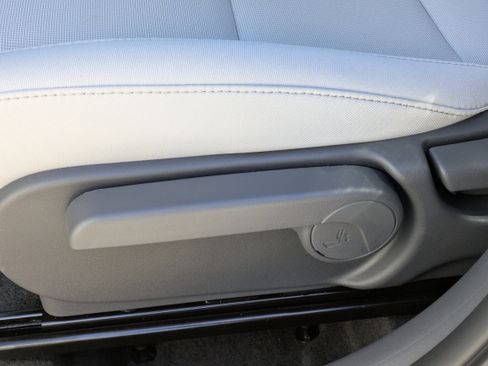 New 2026 Hyundai Kona SE image 20