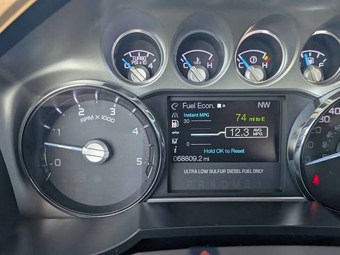 Used 2011 Ford F450 Lariat w/ Chrome Pkg image 21