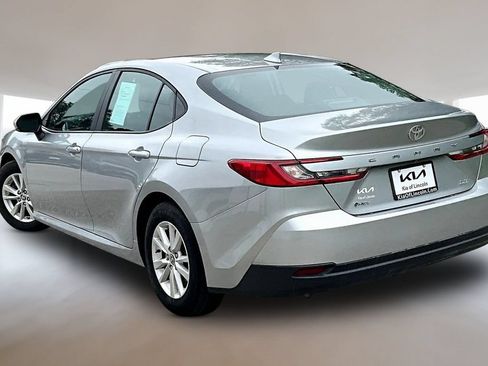 Used 2025 Toyota Camry LE FWD image 4