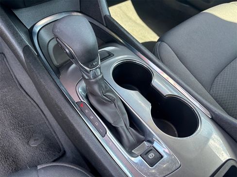 Used 2023 Chevrolet Malibu LT image 19