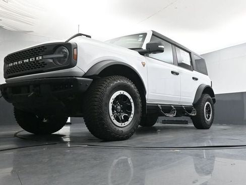 Used 2024 Ford Bronco Badlands AWD/4WD image 29