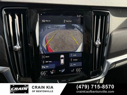 Used 2017 Volvo V90 T6 Cross Country image 17