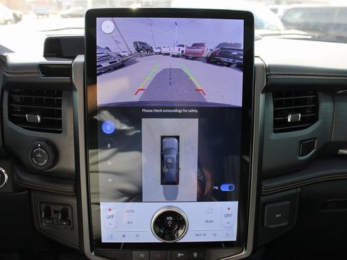 Used 2024 Ford Expedition Max Platinum image 25