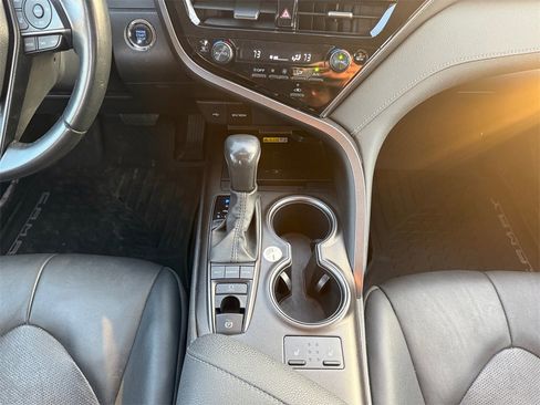 Used 2023 Toyota Camry XSE image 15