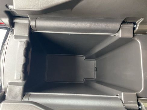 Used 2023 Buick Envision Essence w/ Sport Touring Package image 28