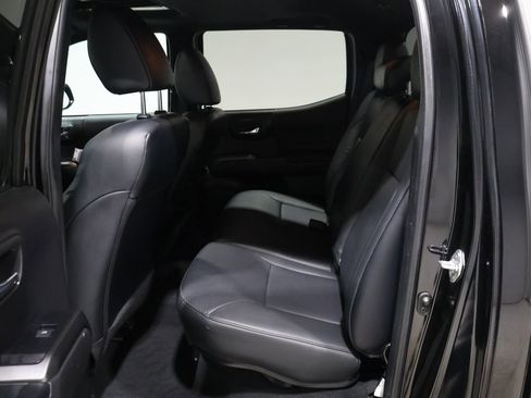 Used 2023 Toyota Tacoma TRD Sport image 19