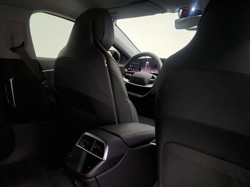 Used 2025 Lucid Air Touring AWD/4WD image 40