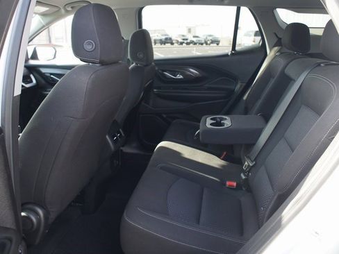 Used 2024 GMC Terrain SLE image 13