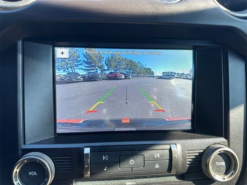 Used 2016 Ford Mustang Shelby GT350 w/ Technology Package image 21