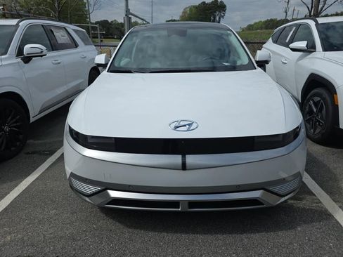 Used 2023 Hyundai Ioniq 5 Limited image 5