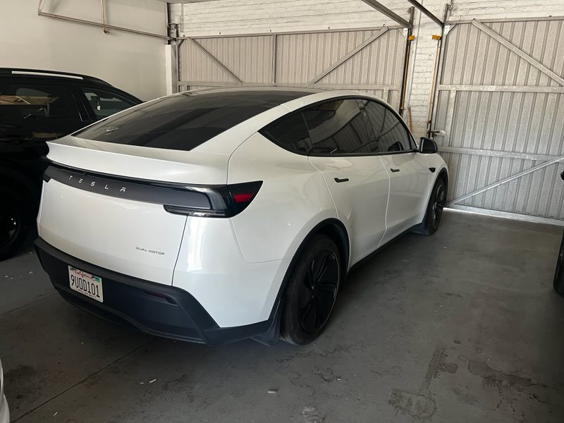 Used 2026 Tesla Model Y Long Range AWD/4WD image 4