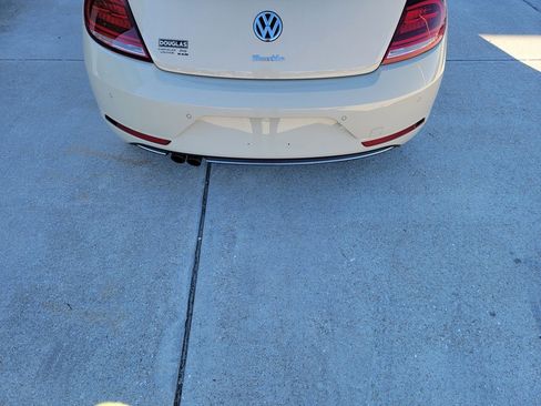 Used 2019 Volkswagen Beetle 2.0T Final Edition SEL image 12