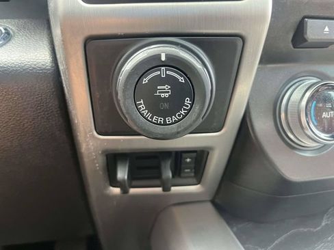 Used 2018 Ford F150 Platinum w/ Equipment Group 701A Luxury RWD image 29