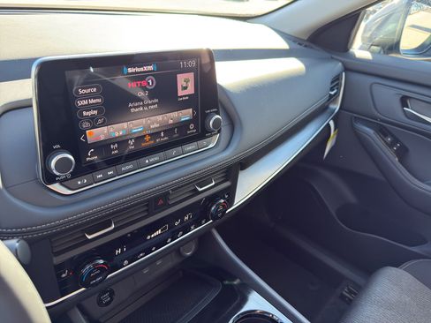 New 2026 Nissan Rogue SV image 21