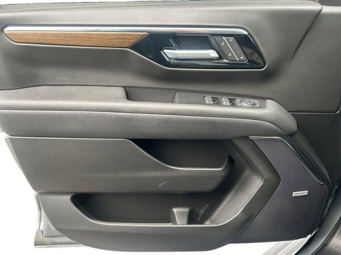 Used 2026 Chevrolet Tahoe High Country image 17