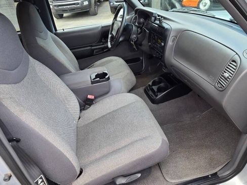 Used 2002 Ford Ranger XLT RWD image 2