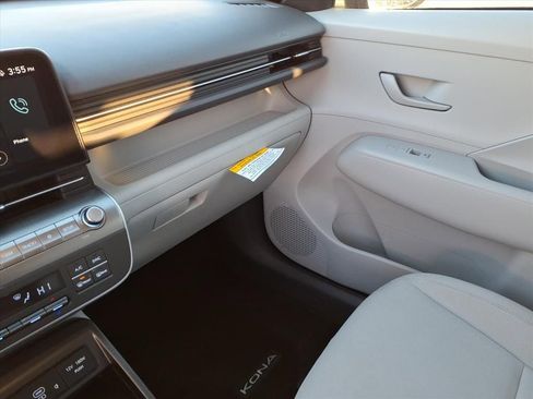 Used 2024 Hyundai Kona SEL w/ Convenience Package image 27