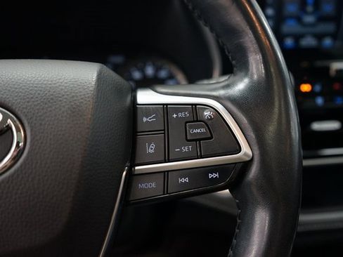 Used 2021 Toyota Highlander Platinum image 36