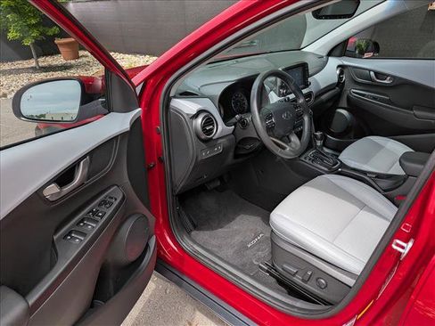 Certified 2021 Hyundai Kona Limited w/ Cargo Package AWD/4WD image 22