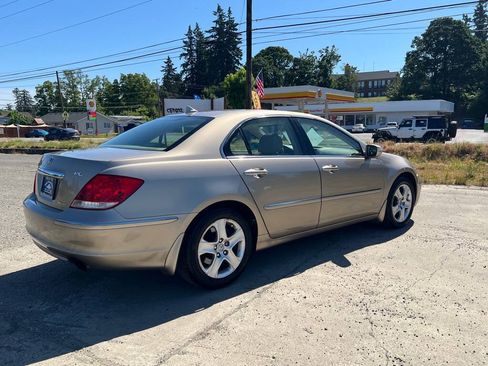 Used 2005 Acura RL AWD/4WD image 8