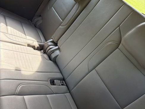 Used 2017 GMC Yukon Denali w/ Open Road Package AWD/4WD image 18