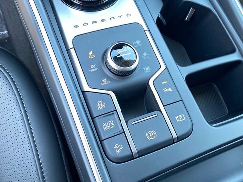 New 2026 Kia Sorento EX AWD/4WD image 19