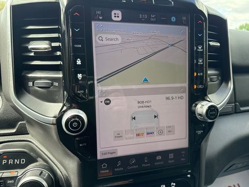 Used 2025 RAM 1500 Big Horn image 24