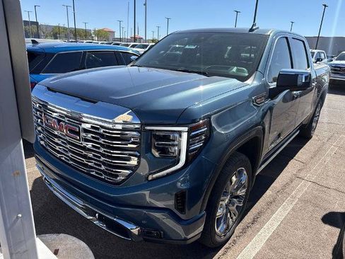 Used 2024 GMC Sierra 1500 Denali AWD/4WD image 2