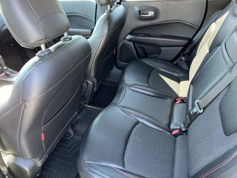 Used 2019 Jeep Compass Trailhawk image 17