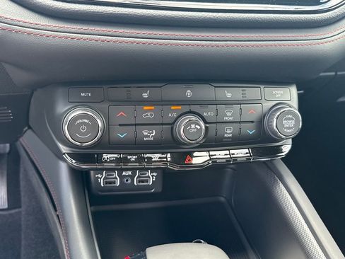 Used 2026 Dodge Durango GT w/ Blacktop Package image 25