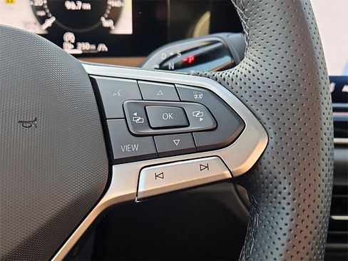 New 2026 Volkswagen Tiguan SEL R-Line image 20