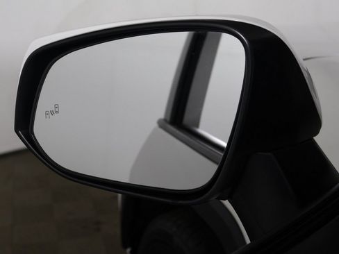 Used 2020 Toyota RAV4 XLE Premium FWD image 33