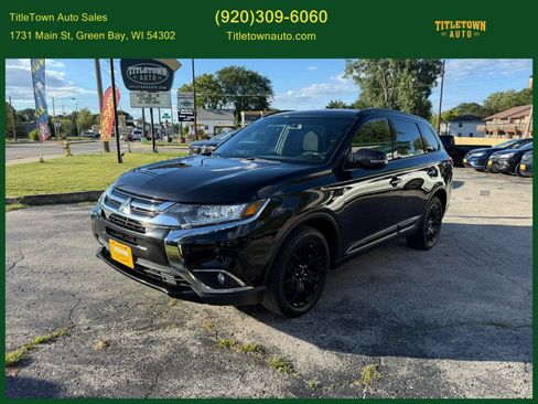 Used 2018 Mitsubishi Outlander LE AWD/4WD image 1