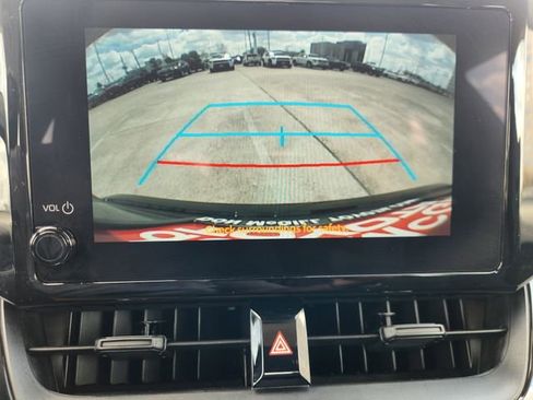 Certified 2025 Toyota Corolla LE image 17