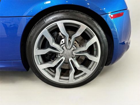 Used 2009 Audi R8 V10 AWD/4WD image 23