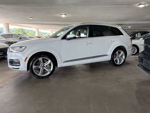 Used 2019 Audi Q7 3.0T Prestige AWD/4WD image 12