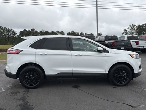 Certified 2024 Ford Edge SEL image 26
