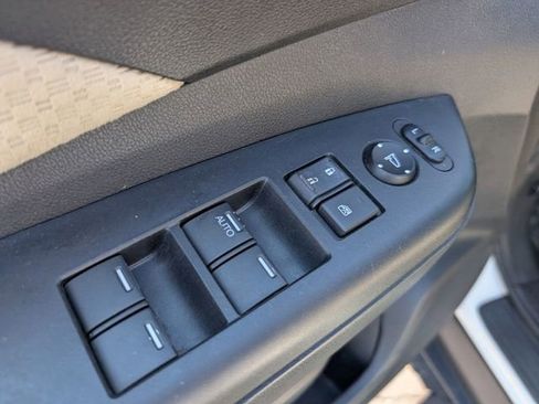 Used 2016 Honda CR-V EX image 15