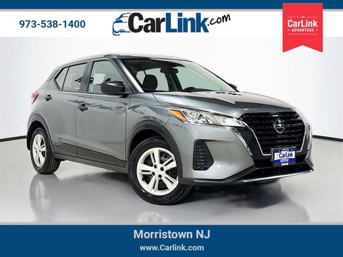 Used 2021 Nissan Kicks S image 1