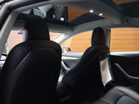 Used 2022 Tesla Model 3 Long Range AWD/4WD image 35