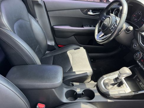 Used 2021 Kia Forte EX FWD image 8