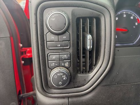 Used 2024 Chevrolet Silverado 2500 Custom w/ Custom Value Package AWD/4WD image 15