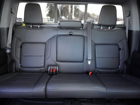 Used 2024 Chevrolet Silverado 1500 LT Trail Boss w/ LT Trail Boss Premium Package image 25