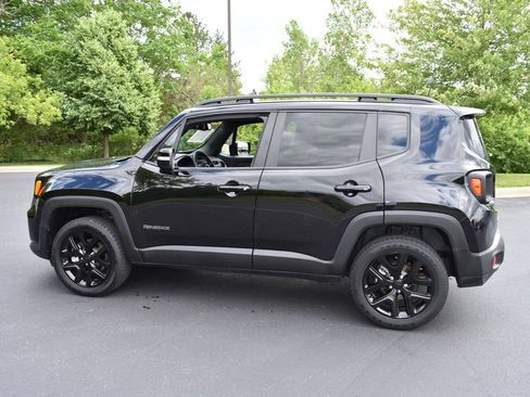 Used 2022 Jeep Renegade Altitude w/ Convenience Group AWD/4WD image 7