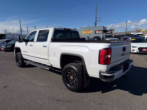 Used 2019 GMC Sierra 2500 Denali AWD/4WD image 6