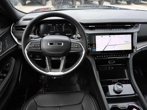 New 2026 Jeep Grand Cherokee L Limited image 15