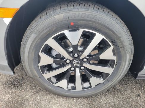New 2026 Honda Odyssey EX-L image 10