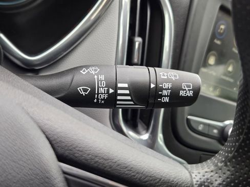 Used 2019 Chevrolet Equinox LT FWD image 27