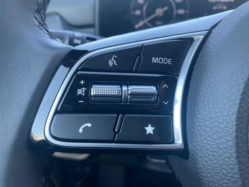 Certified 2024 Kia Seltos EX FWD image 14